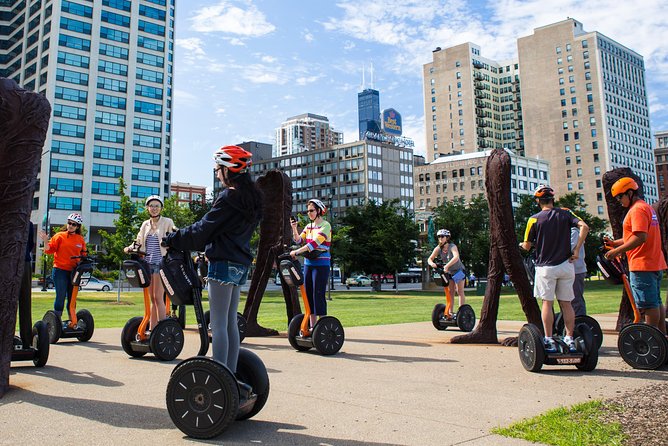 2-Hour Chicago Lakefront & Museum Campus Segway Tour - Buckingham Fountain sets the tone