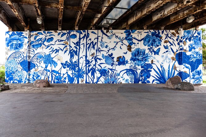 2-Hour Chicago's Chinatown History and Culture Tour - Pui-Tak Center, merchant associations, and decorative tiles