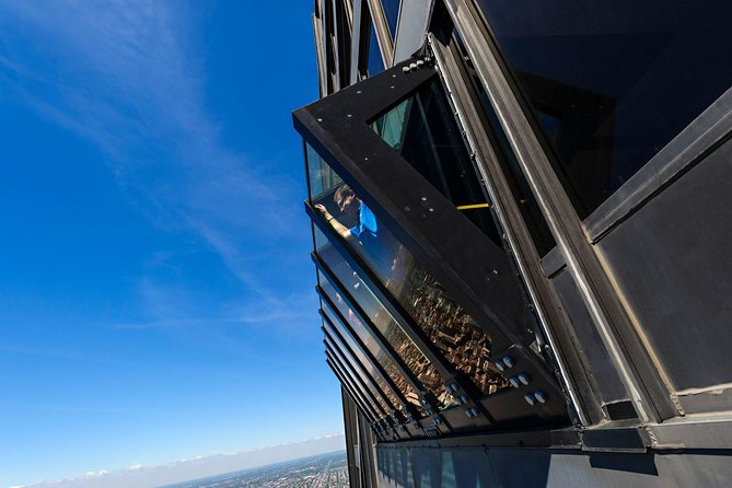 360 CHICAGO Observation Deck Admission - CloudBar: a pause above Michigan Avenue
