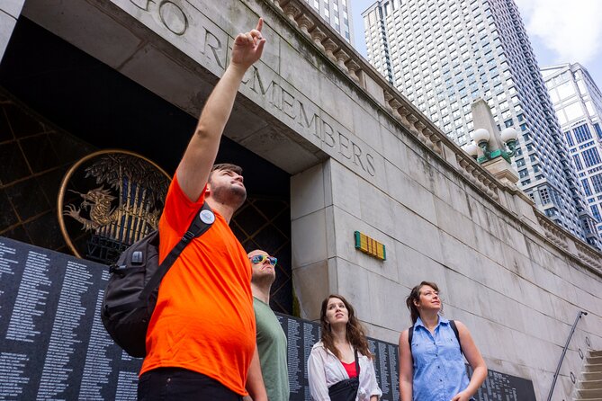 Architecture & History Guided Tour along the Chicago Riverwalk - Key points to know before you book