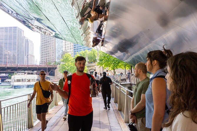 Architecture & History Guided Tour along the Chicago Riverwalk - Who gets the most from this walk
