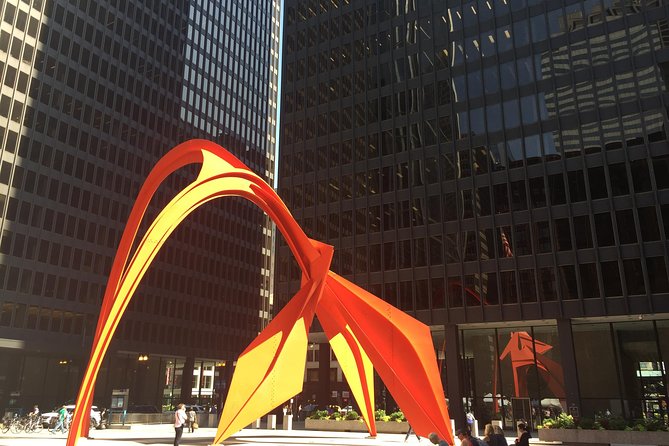 Big Bus Chicago: Hop-On Hop-Off Sightseeing Tour, 24/48/72hr Pass - Stops 9 and 10 cover the Magnificent Mile and 360 CHICAGO