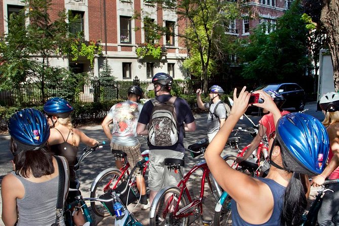 Bike Tour of Chicago's Lakefront Neighborhoods - Lincoln Park Zoo and the North Side neighborhoods