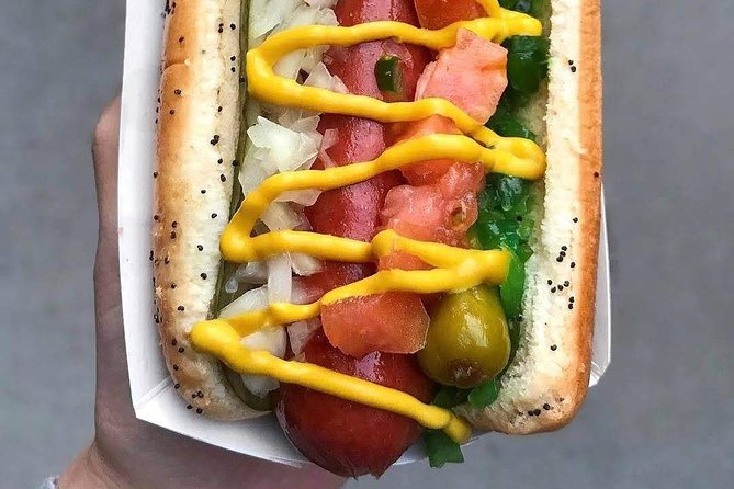 Bikes, Bites & Views: Chicago's Signature Dishes Bike Tour-Adults - Gold Coast mansions and neighborhood detail