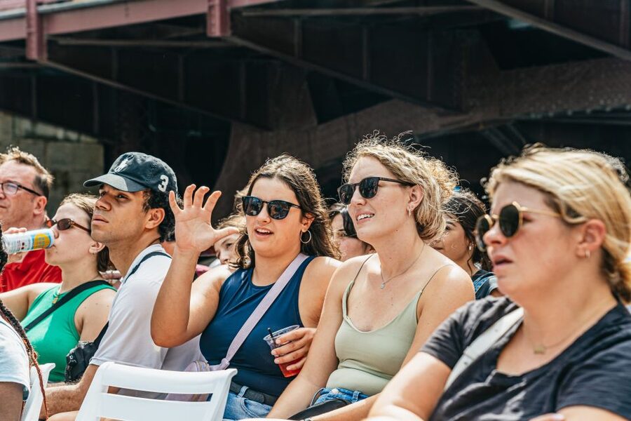 Chicago: 1.5-Hour Lake and River Architecture Cruise - Who should book this cruise?