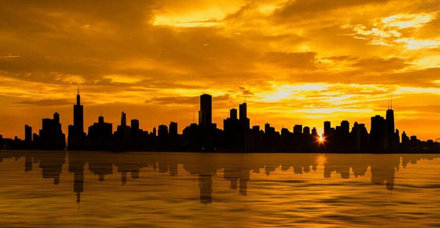 Chicago: 1.5-Hour Scenic Sunset Lake Cruise - Why Chicago’s skyline looks best from Lake Michigan