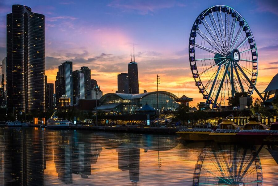 Chicago: 1.5-Hour Scenic Sunset Lake Cruise - Lake Michigan and the full skyline view