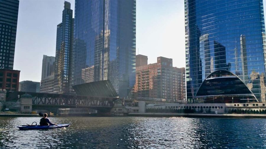 Chicago: 2-Hour Downtown Kayak Rental - Why the Chicago River is the real attraction