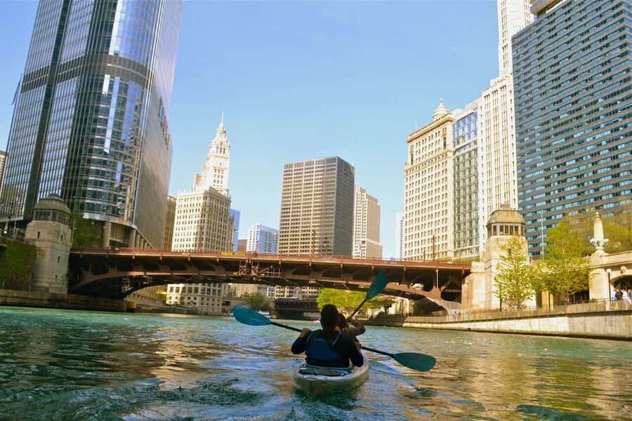 Chicago: 2-Hour Downtown Kayak Rental - Starting with paddling technique and river safety