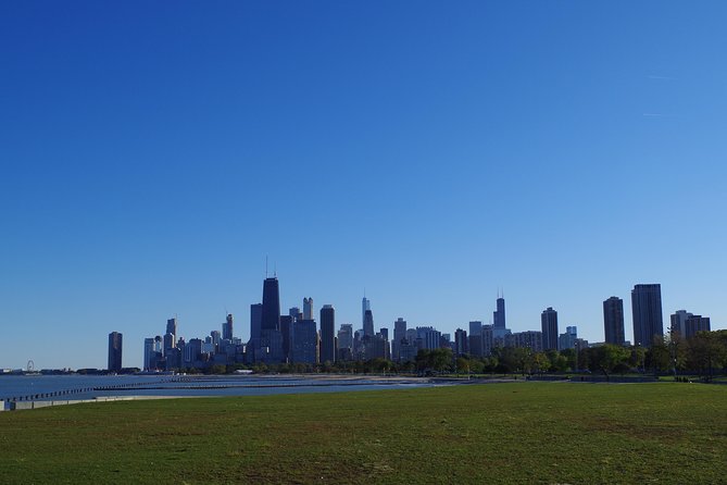 Chicago Amazing Lakefront Bike Tour - North Avenue Beach and Lincoln Park