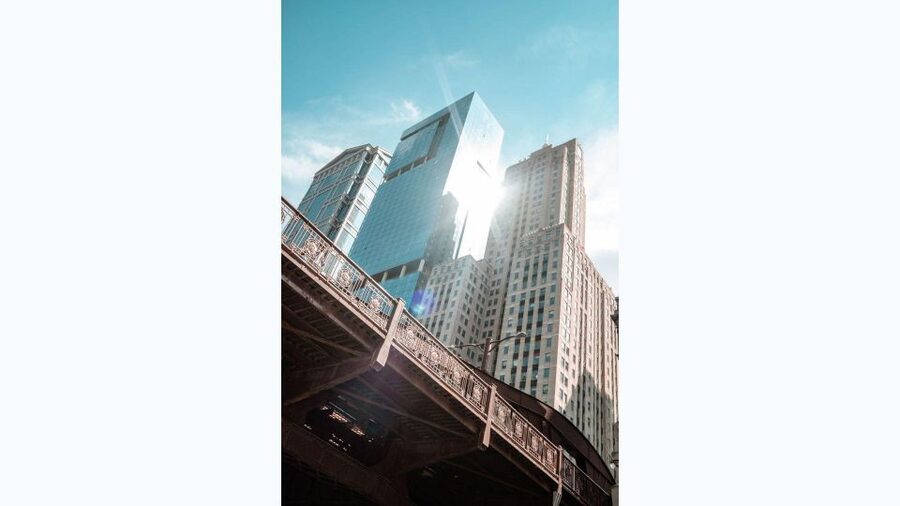Chicago: Architecture Boat Tour with Drinks - The 90-minute route through three river branches