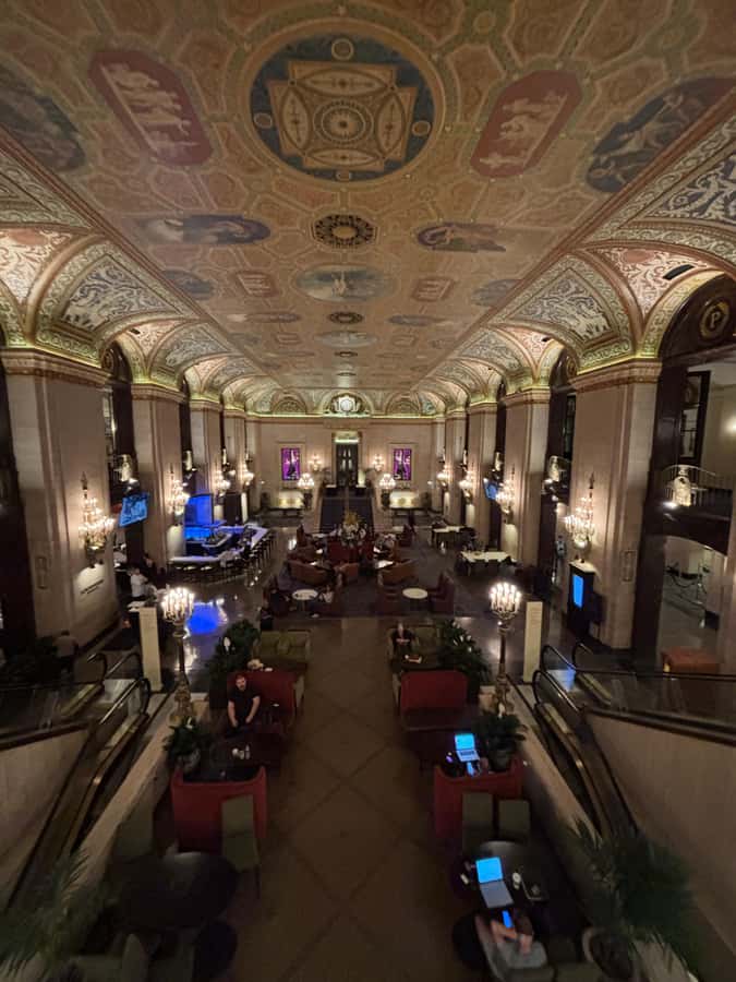 Chicago: Architecture & True Crime History - The guide makes or breaks the walk