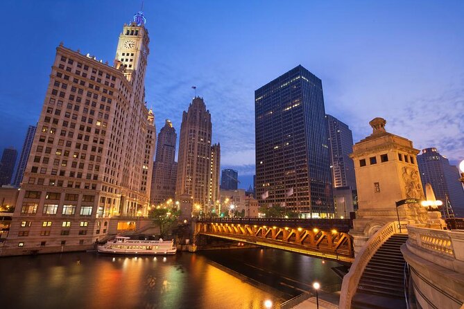 Chicago Architecture Walking Tour: What's New - Key points at a glance