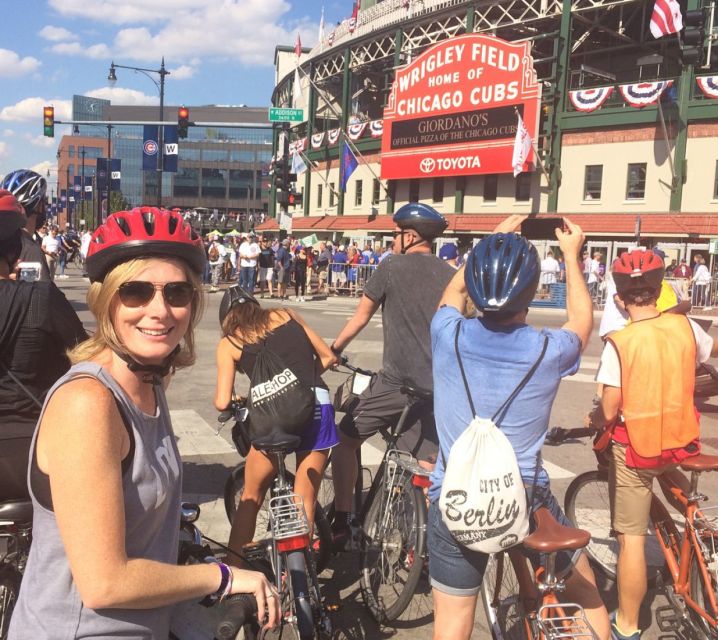 Chicago: Bikes, Bites, and Views Biking Tour - Adults - The guide makes the difference