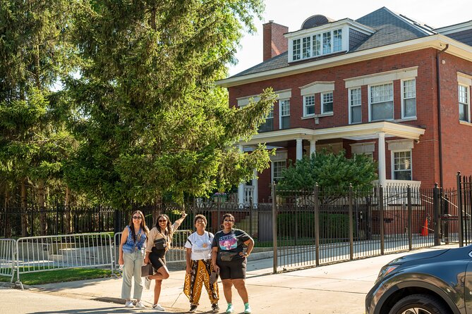 Chicago Black History Highlights Walking Tour - Starting with Jesse Jackson at Rainbow PUSH