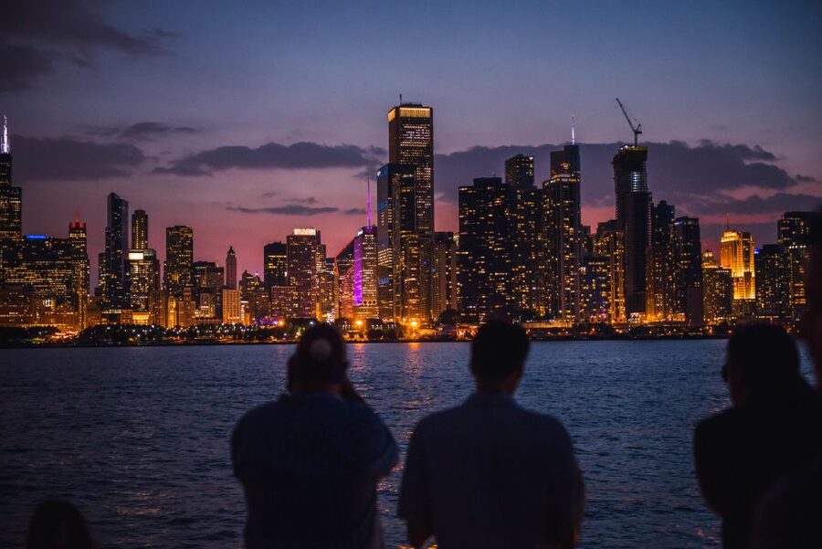 Chicago by Night River and Lake Cruise - Who will enjoy this night cruise most?