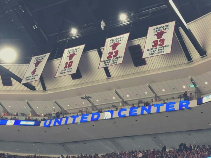 Chicago: Chicago Bulls Basketball Game Ticket - What happens inside during the 150-minute game