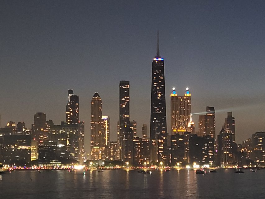 Chicago: Christmas Eve Lake Michigan Gourmet Dinner Cruise - Choosing from the Christmas Eve menu