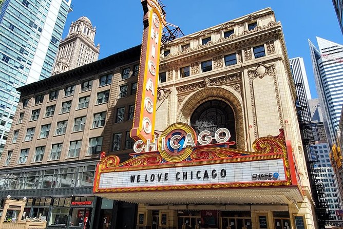 Chicago City Minibus Tour - A fast introduction to Chicago from the Palmer House