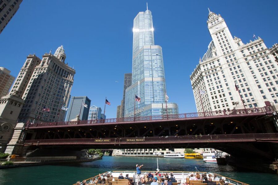 Chicago: City Minibus Tour with Optional Architecture Cruise - Millennium Park, Wacker Drive, and the Chicago River