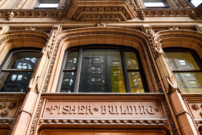 Chicago City Tour: Elevated Architecture Tour with Train Ticket Included - What the guides add to the buildings