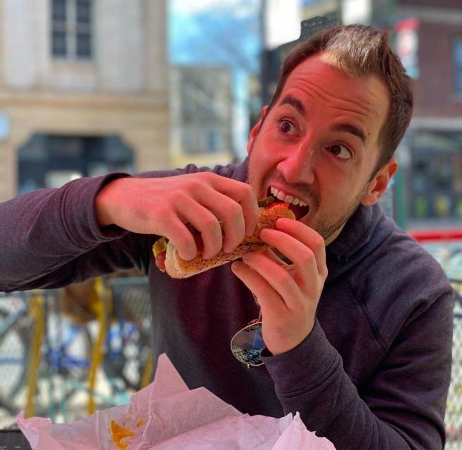 Chicago: Classic Food & Walking Tour with Free Bike or Kayak - Should you book the Chicago food walk?