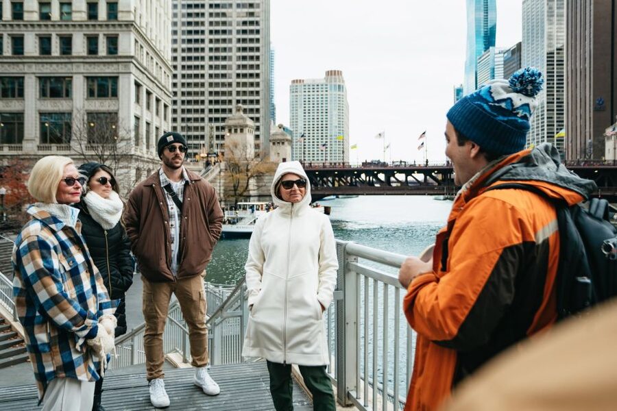Chicago: Classic Food & Walking Tour with Free Bike or Kayak - Is the $84 price good value?