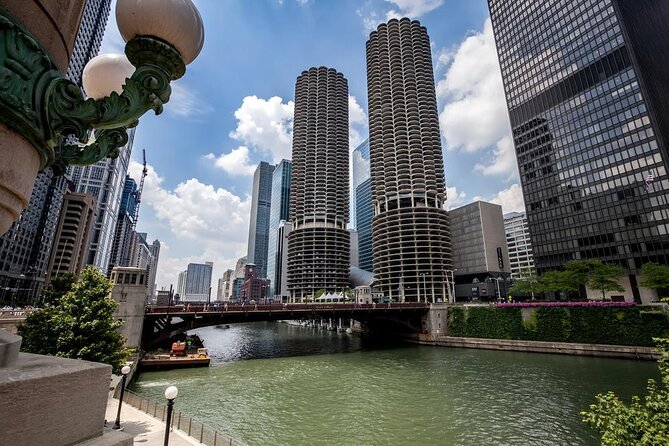 Chicago, Cloud Gate, Grant Park Full-Day City Tour - Key points at a glance