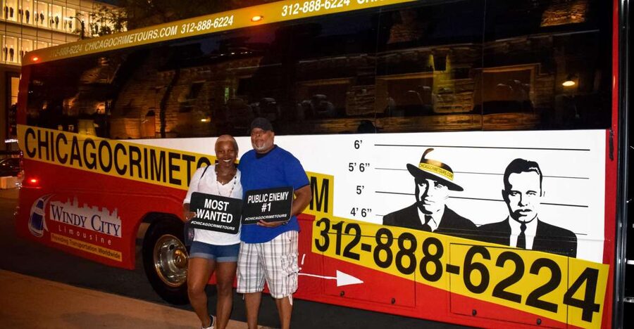 Chicago Crimes Night Tour - Meeting near Michigan Avenue