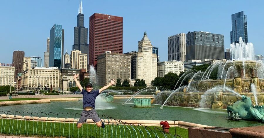 Chicago: Downtown Highlights Running Tour - The Chicago River and a change of scenery