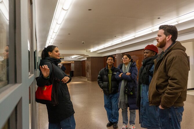 Chicago: Downtown Loop & Millennium Park 2 Hour Walking Tour - Thirty minutes on Chicago’s Loop story