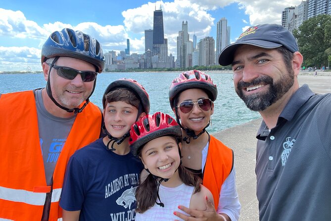 Chicago Family Food and Bike Tour with Top Attractions - The food stops are the heart of the tour