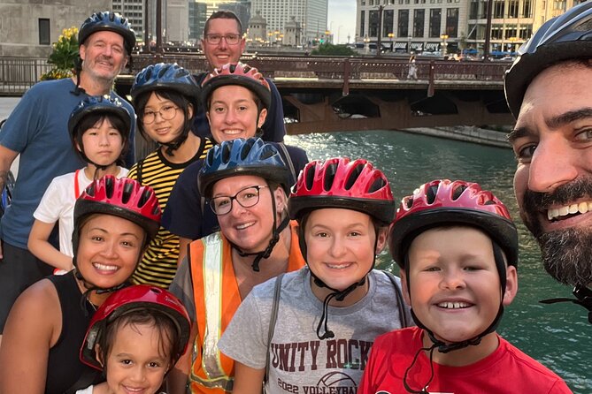 Chicago Family Food and Bike Tour with Top Attractions - Lakefront Trail and Chicago’s beaches