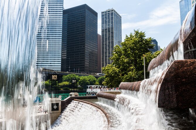 Chicago: Food and Culture Walking Tour - Billy Goat Tavern and Chicago’s famous cheezborger