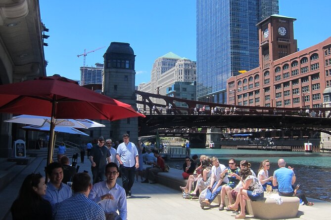 Chicago Food Tour with The Magnificent Mile and Millennium Park - A quick taste of old Chicago at Billy Goat Tavern