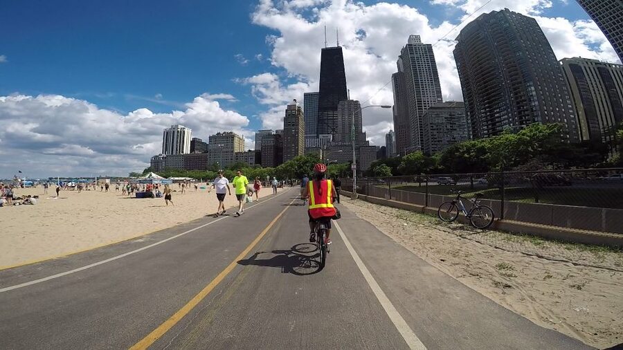 Chicago: Full-Day or Half-Day Bike Rental - Millennium Park and Grant Park by bike