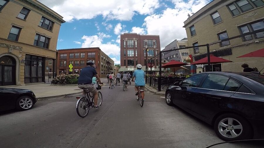 Chicago: Full-Day or Half-Day Bike Rental - Four hours or a full day?