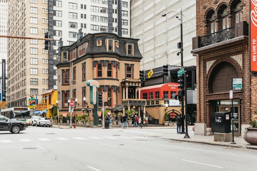 Chicago: Gangsters and Ghosts Guided Walking Tour - Who should book this Chicago tour?