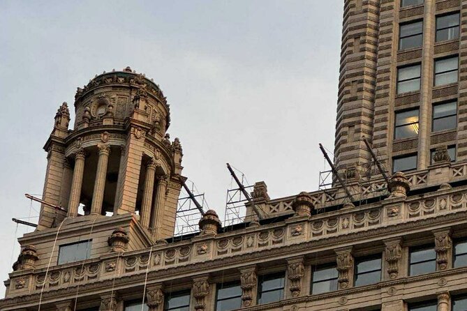 Chicago Gangsters and Movies Tour - Stop One: The Chicago Riverwalk in 15 Minutes