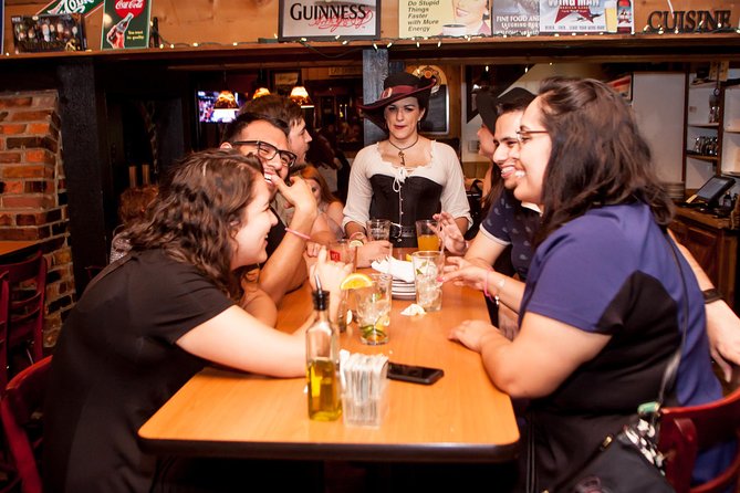 Chicago Haunts and Hooligans Tour - Meeting Chicago’s mob past at Harry Caray’s