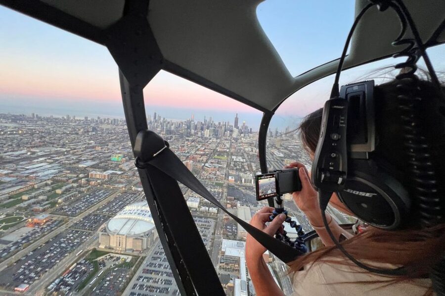 Chicago: Helicopter Tour of Chicago Skyline - Navy Pier and the lakefront view