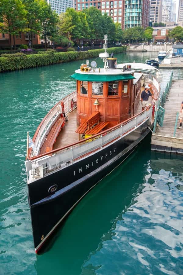 Chicago: Historic Architecture Chicago River Small Boat Tour - Key points to know before boarding
