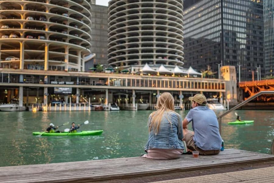 Chicago History and Architecture Walking Tour - What the $49 price delivers
