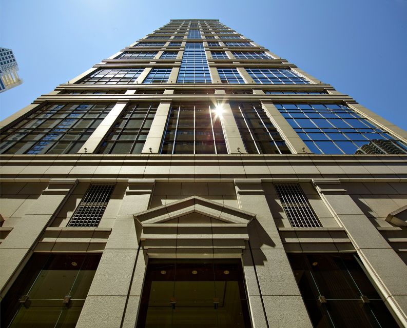 Chicago: Icons Guided Architecture Walking Tour - Starting at the Chicago Architecture Center