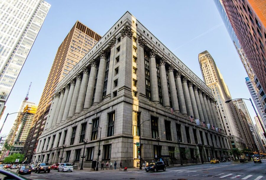 Chicago: Icons Guided Architecture Walking Tour - Pace, Weather, and Physical Practicalities