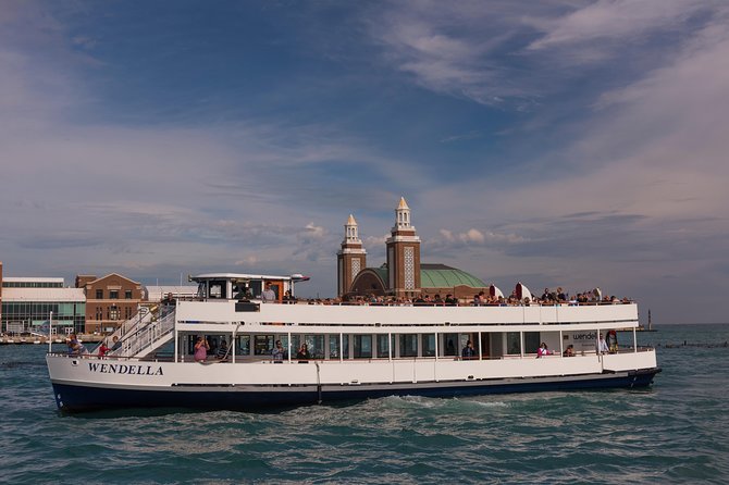 Chicago Lake and River Architecture Tour - Seating, comfort, and what to bring