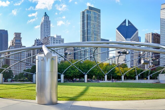 Chicago Millennium Park Self-Guided Walking Tour - Cloud Gate, the park’s essential photo stop