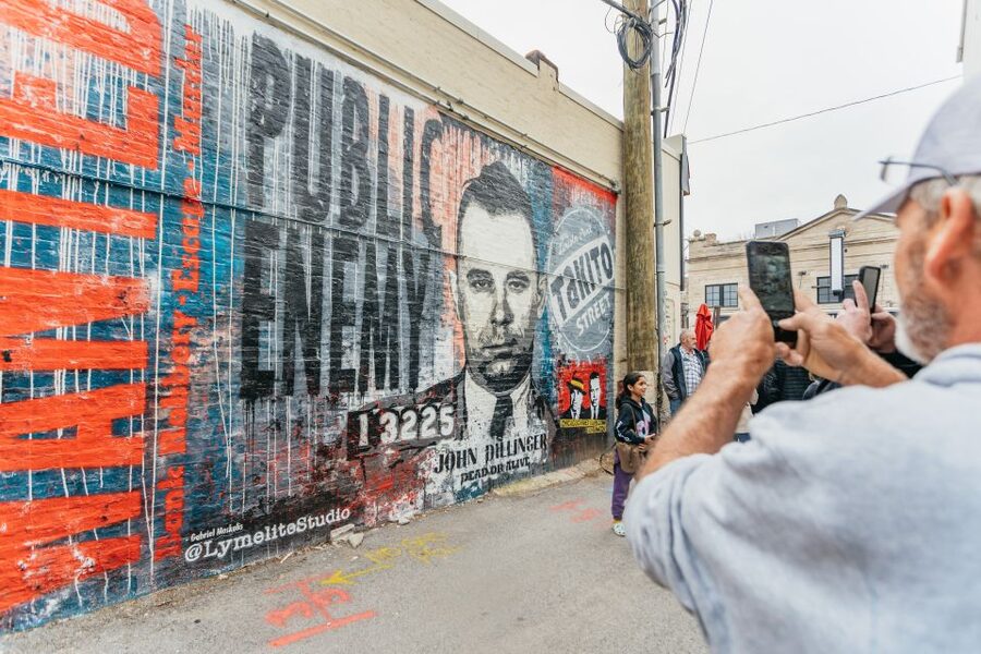 Chicago: Mob and Crime Bus Tour - Price, timing, and practical comfort