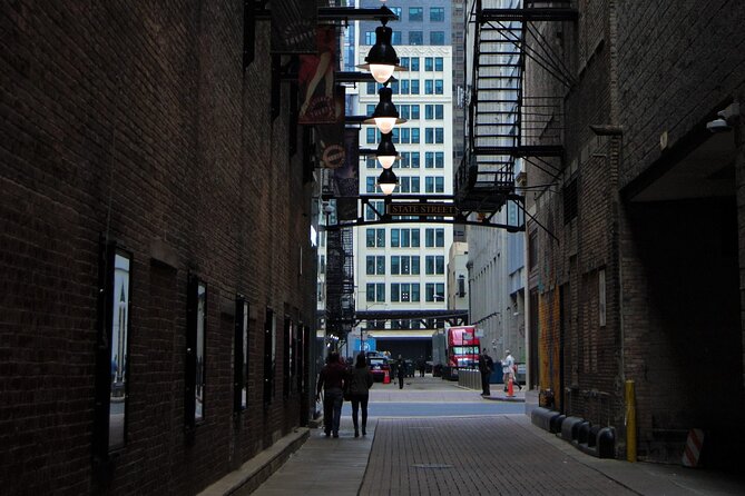 Chicago Mobs and Haunts Walking Tour - What this Chicago mob and ghost walk is really like