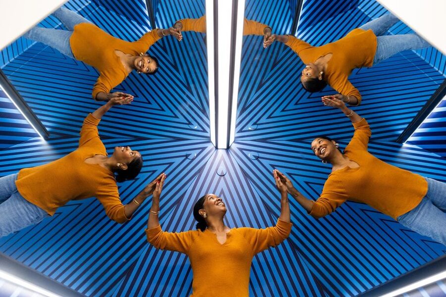 Chicago: Museum of Illusions Timed Entrance Ticket - How long the visit takes, and how to plan it
